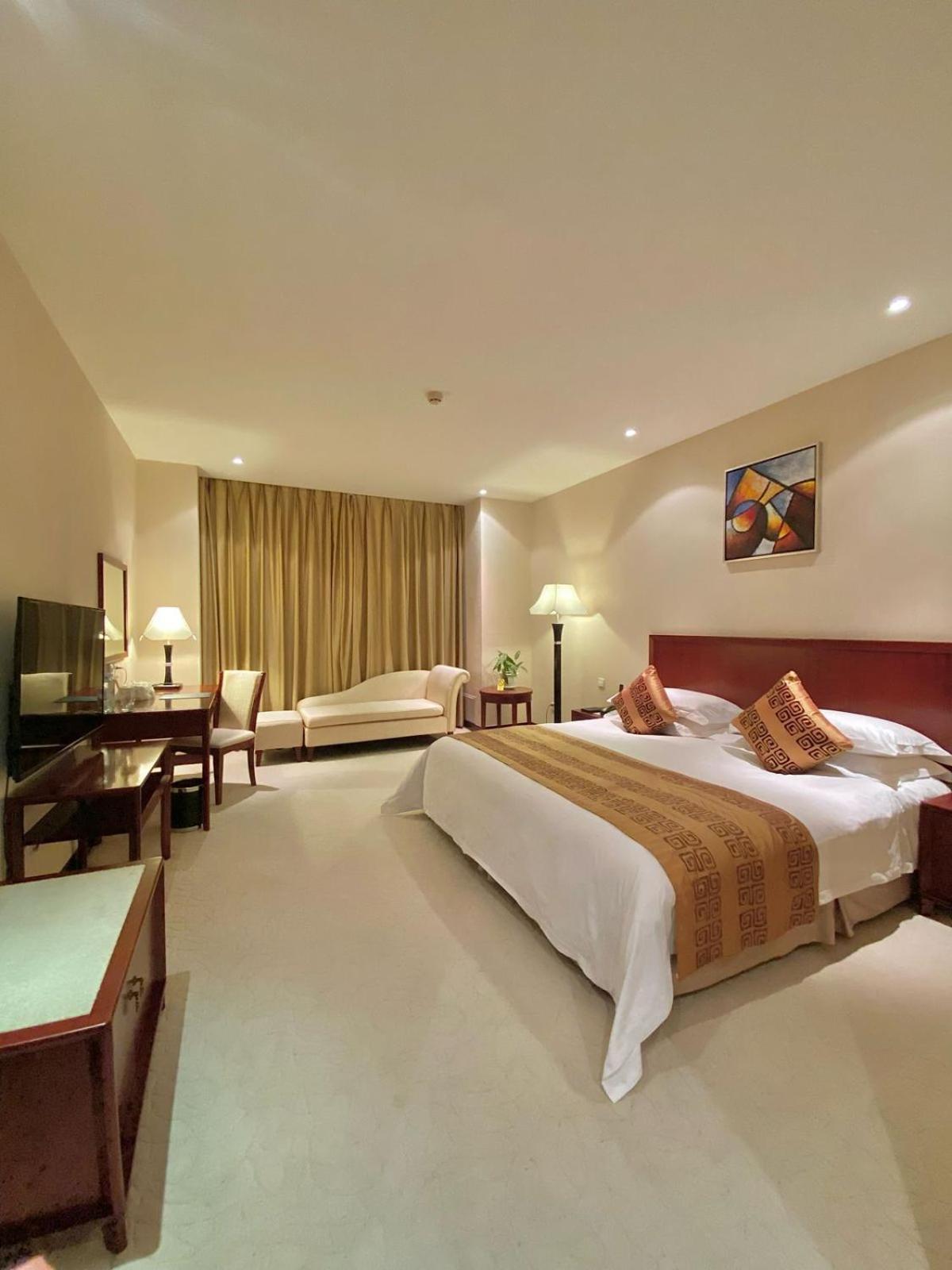Beijing Palace Soluxe Hotel Astana Exterior foto A room at the hotel